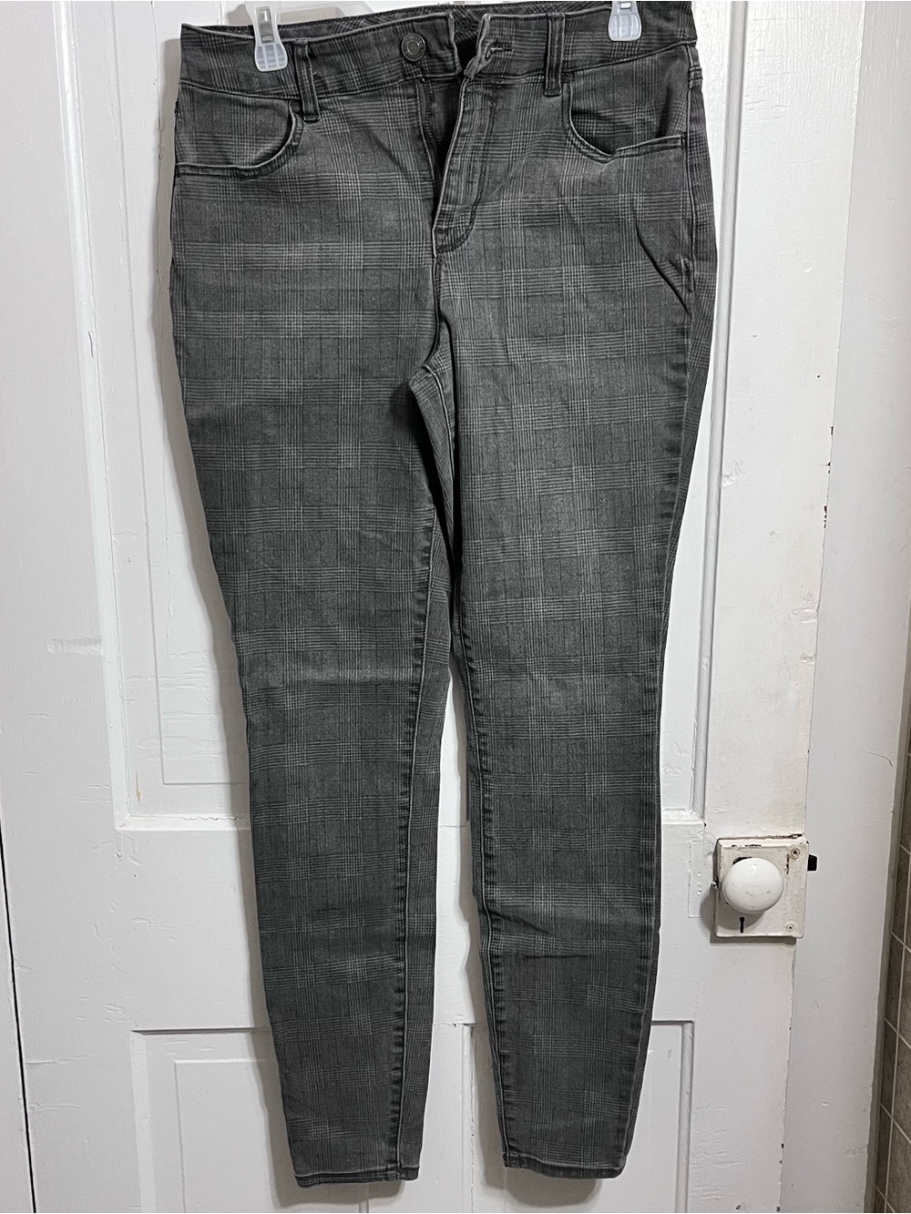 Maurices Gray Plaid Skinny Jeans